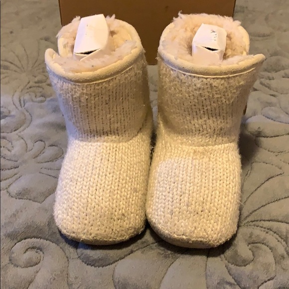 Authentic UGG booties - Picture 3 of 4